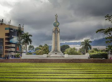 el-salvador/la-libertad/attraction/plaza-salvador-del-mundo
