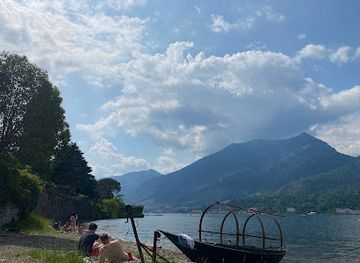 italy/lake-como/attraction/loppia-beach