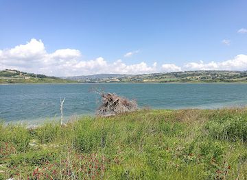 italy/campania/attraction/oasi-wwf-lago-di-campolattaro