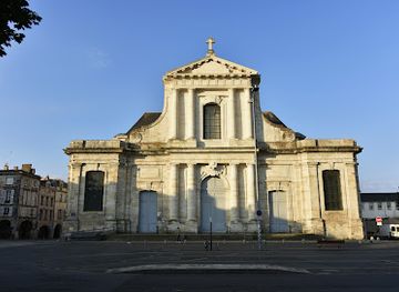 france/la-rochelle/attraction/saint-louis-cathedral