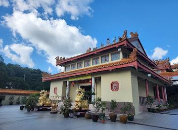 malaysia/ipoh/attraction/sam-poh-temple