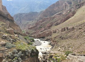 peru/colca-canyon-trek/attraction/catarata-de-sipia-cotahuasi