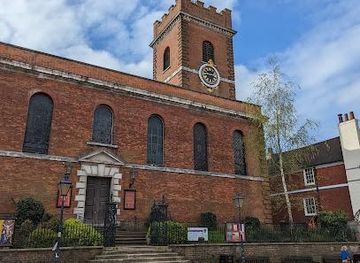 united-kingdom/london/landmark/holy-trinity-church