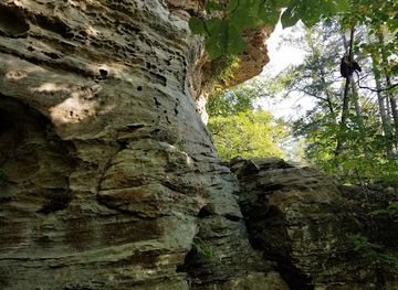 kentucky/natural-bridge-state-resort-park/attraction/silvermine-arch