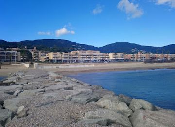france/cote-d-azur/attraction/plage-de-cavalaire-sur-mer