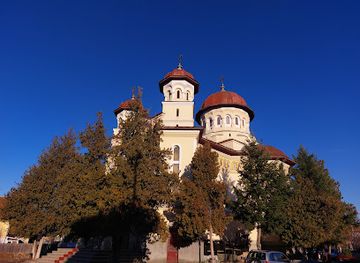 romania/gorj/attraction/saints-peter-and-paul-church