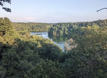illinois/driftless-area/attraction/governor-dodge-state-park