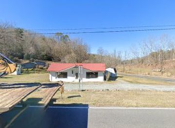 north-carolina/nantahala-national-forest/attraction/sawmill-creek-pottery