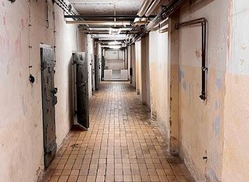 germany/berlin/attraction/berlin-hohenschonhausen-memorial