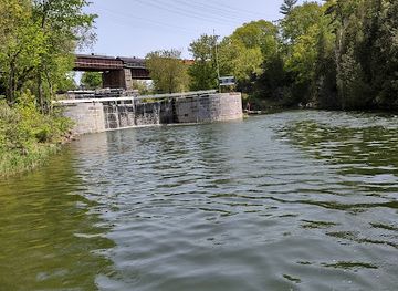 canada/kingston-and-the-islands/attraction/rideau-canal-locks-46-49-kingston-mills