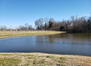 tennessee/hatchie-river-area/attraction/crown-winery