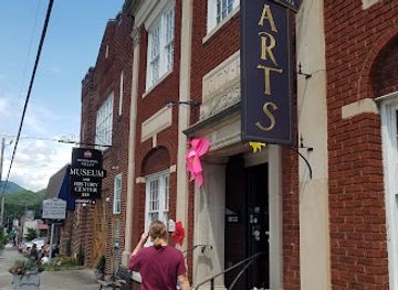 north-carolina/foothills/attraction/swannanoa-valley-museum-history-center