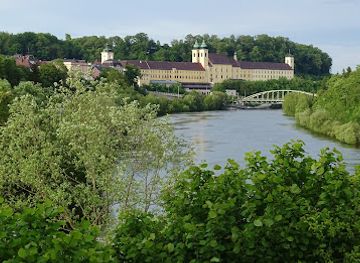 austria/innviertel/attraction/lambach-abbey