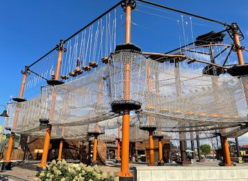 tennessee/pigeon-forge/attraction/paula-deen-s-lumberjack-feud-supper-show