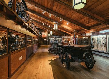 california/santa-barbara-county/attraction/old-spanish-days-carriage