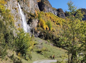 spain/ordesa-y-monte-perdido-national-park/attraction/cascada-salto-del-pich