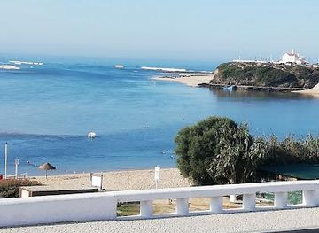 portugal/alentejo-coast/attraction/praia-de-vila-nova-milfontes