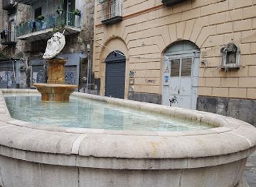 italy/naples/attraction/fontana-della-scapigliata
