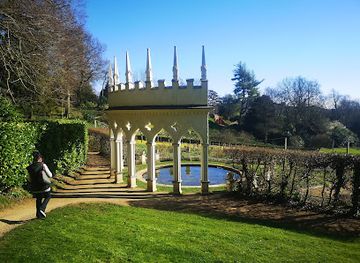 united-kingdom/the-cotswolds/attraction/painswick-rococo-garden