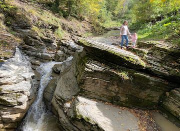 ukraine/tysovets/attraction/vodospad-korolivskyy