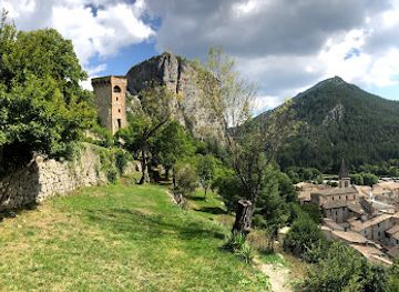 france/provence/attraction/la-tour-pentagonale