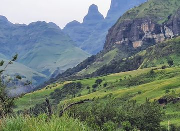 south-africa/drakensberg-mountains/attraction/cathedral-peak