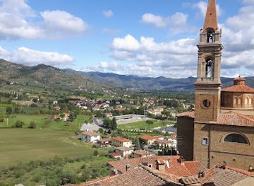 italy/val-di-chiana/attraction/logge-vasariane