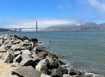 california/hayward/attraction/golden-gate-promenade