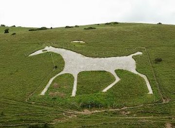 united-kingdom/bath/attraction/the-alton-barnes-white-horse