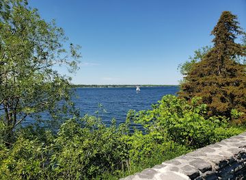 new-york/thousand-islands/attraction/sackets-harbor-battlefield