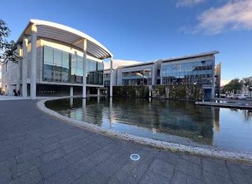 iceland/hveragerdi/attraction/reykjavik-city-hall