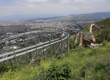 turkiye/pamukkale/attraction/horoz-heykeli