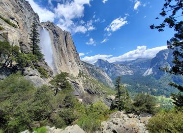california/yosemite-national-park/attraction/yosemite-falls