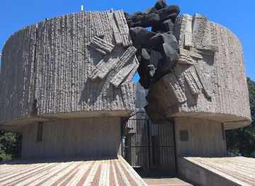bulgaria/strandzha/attraction/pantheon-of-the-fallen-antifascists