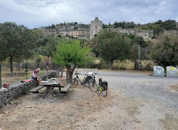 france/ardèche-gorges/attraction/sentier-botanique-lagorce-ardeche
