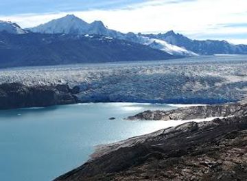argentina/el-calafate/attraction/glaciar-upsala