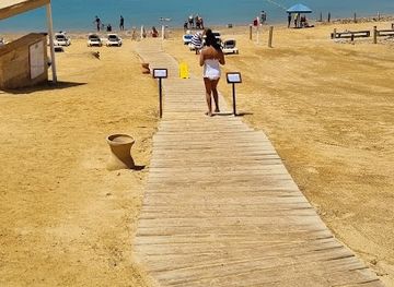 jordan/al-maghtas/attraction/playa-del-mar-muerto-hotel-holiday-inn