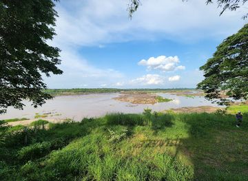 laos/mekong-river-valley/attraction/sam-phan-bok