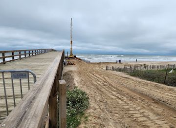 texas/padre-island-national-seashore/attraction/clayton-s-beach-pier