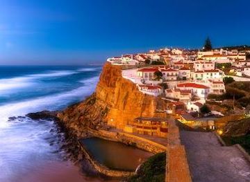 portugal/cascais/attraction/azenhas-do-mar