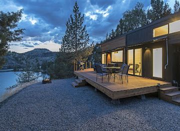 oregon/jefferson-county/attraction/lake-simtustus-resort