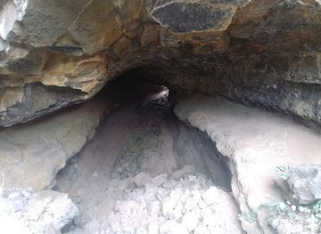 ecuador/galapagos-islands/attraction/el-mirador-de-los-tuneles