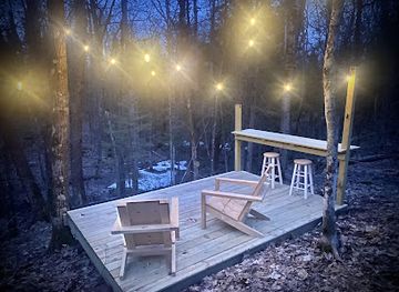 wisconsin/madeline-island/attraction/sailor-springs-glamping