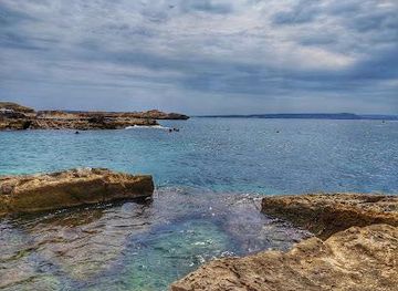 malta/mdina/attraction/xatt-l-ahmar-salt-pans