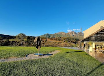 south-africa/cape-winelands/attraction/quoin-rock-wine-lounge