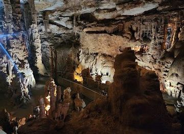 alabama/huntsville/attraction/cathedral-caverns-state-park