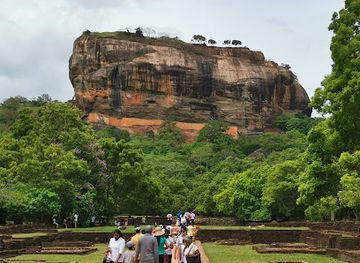 sri-lanka/sigiriya/attraction/water-fountains-sigiriya
