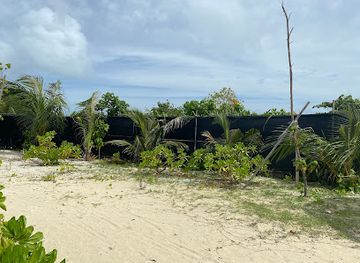 maldives/dhangethi-island/attraction/bikini-beach-mahibadhoo