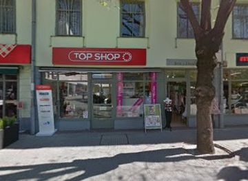 hungary/kecskemet/attraction/marton-andras