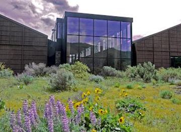 oregon/the-dalles/attraction/columbia-gorge-discovery-center-museum